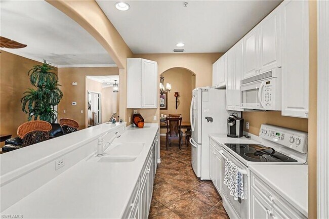 Building Photo - 1230 Sweetwater Ln