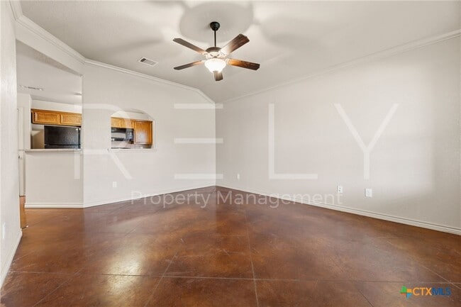 Building Photo - 603 B Karey Dr