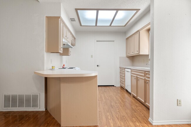 Building Photo - 3513 103rd St