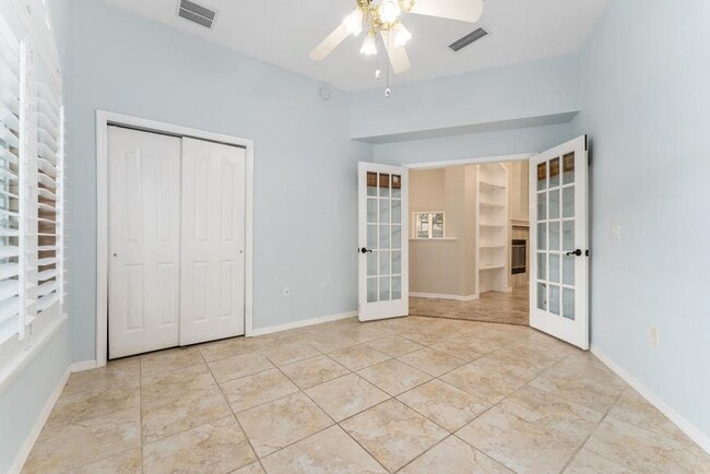 Building Photo - 4 bedroom in Gainesville FL 32606