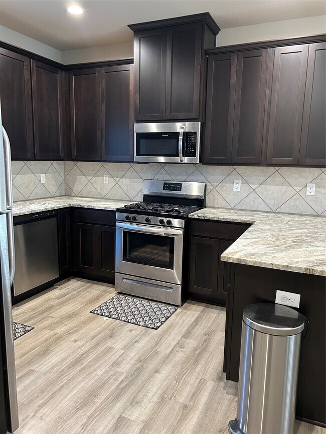 Building Photo - 6511 Wenlock Dr