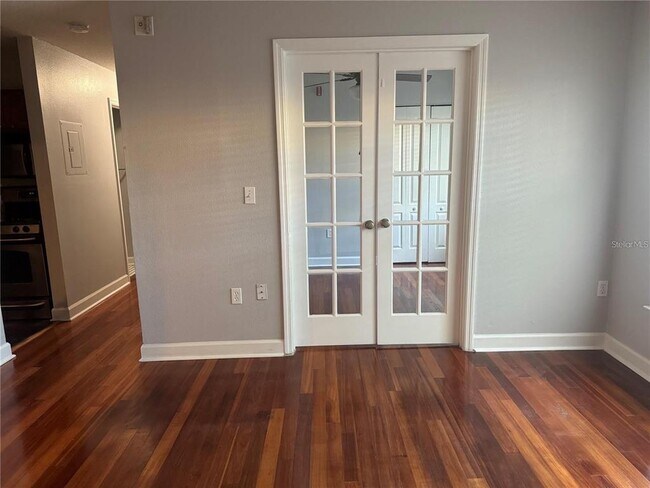 Building Photo - 2071 Dixie Belle Dr