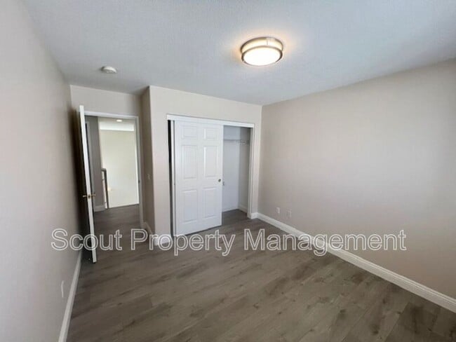 Building Photo - 33309 Morning View Dr