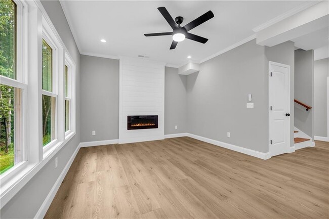 Building Photo - 155 Carey St