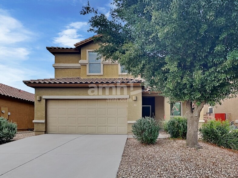 Primary Photo - 119 S Beyerville Pl