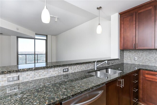Building Photo - 270 17th St NW