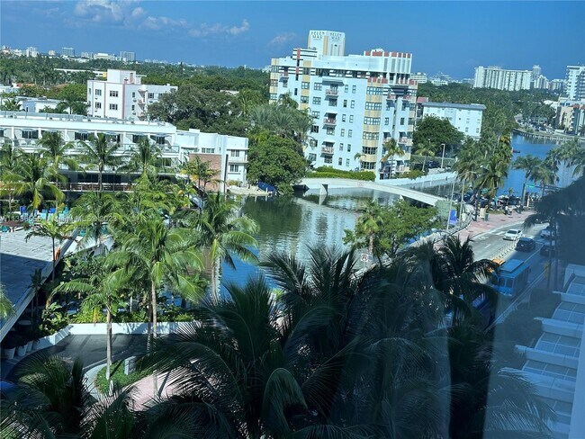 Building Photo - 2301 Collins Ave