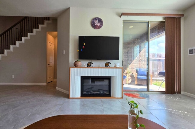 Building Photo - 3803 Lancer Cir