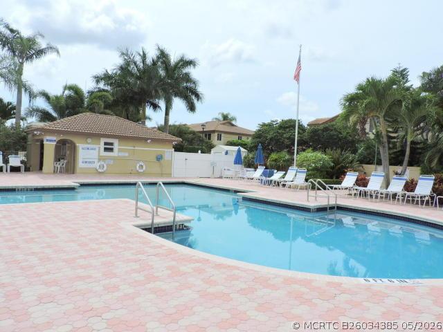 Building Photo - 6563 Via Regina
