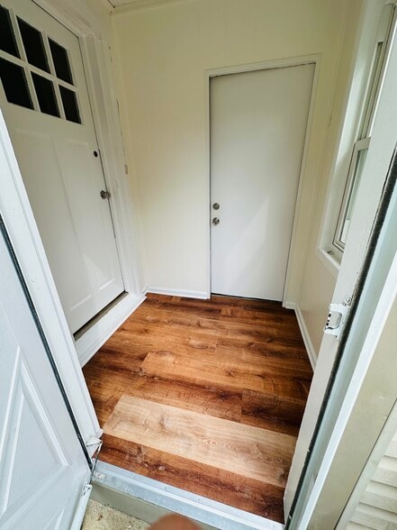 Entrance porch / storage unit access - 70 E Cleveland Ave