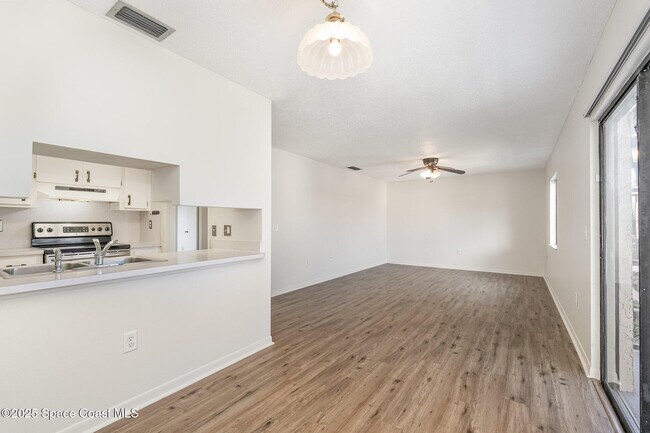 Building Photo - 228 San Paulo Cir