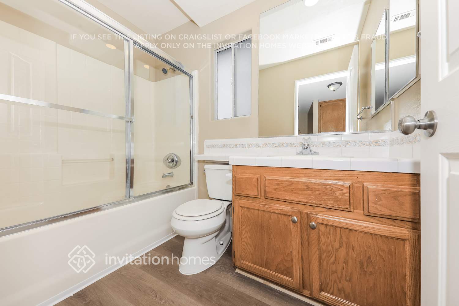 Building Photo - 27025 Hemingway Ct