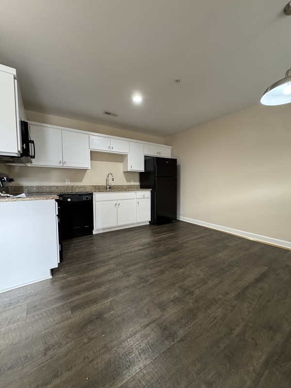 Building Photo - 1154 Cross Creek Cir