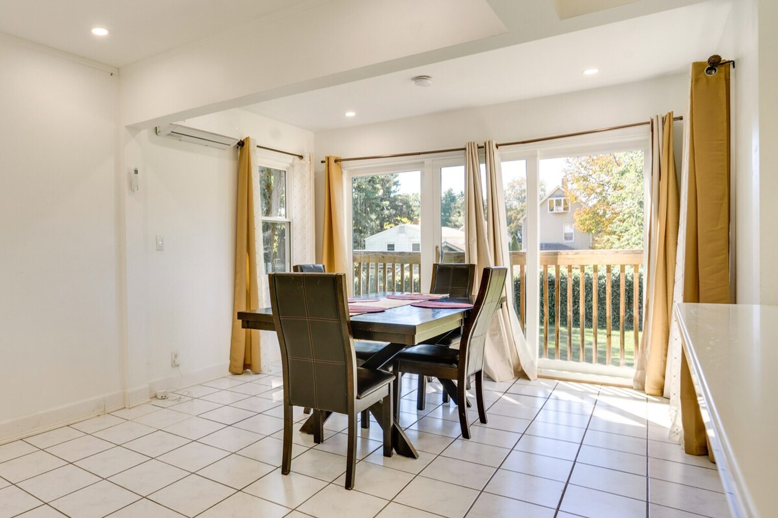 Building Photo - 112 Rockwood Pl