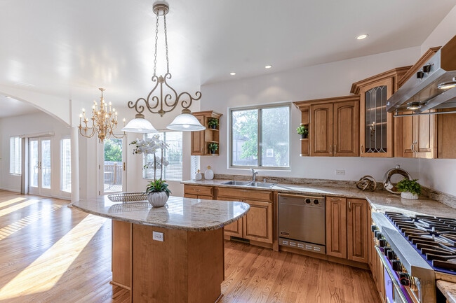 Building Photo - 20772 N William Ave