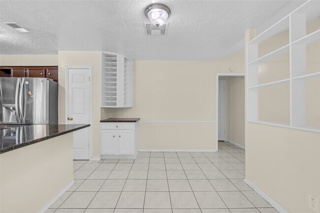 Building Photo - 10606 Beckfield Dr