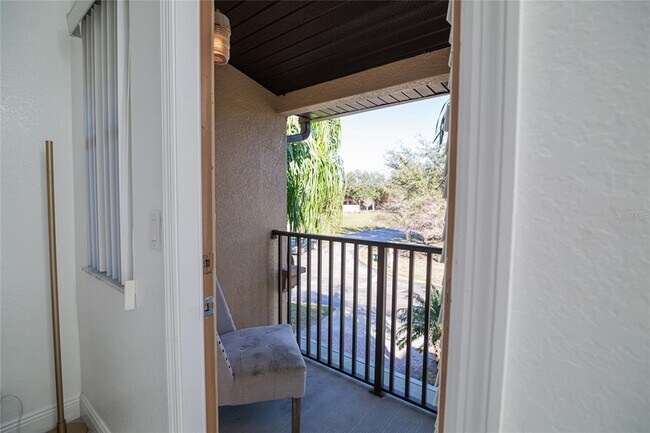 Building Photo - 733 Calabria Ave