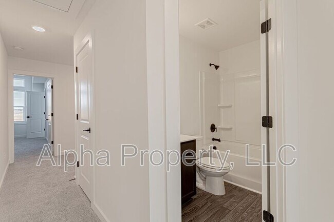 Building Photo - 1455 Darrowby Wy