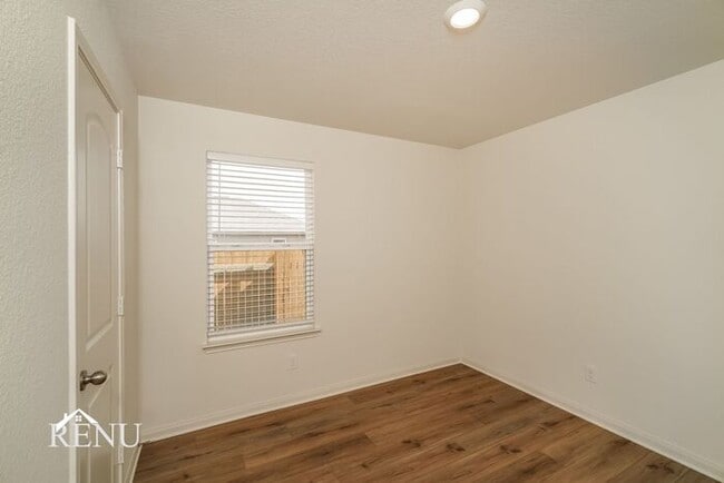 Building Photo - Coming Soon!