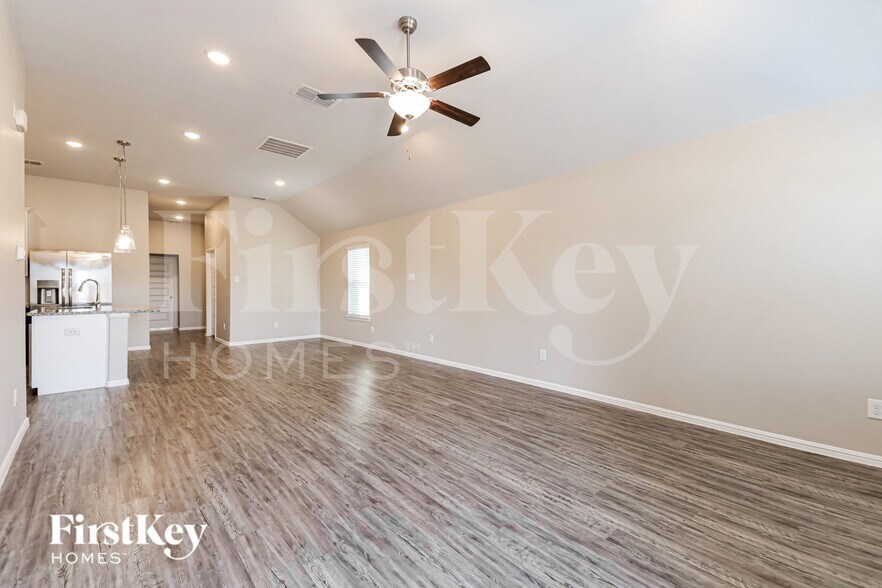 Building Photo - 3361 Duncan Way