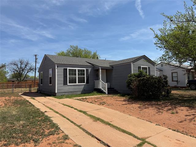 Building Photo - 733 S Crockett Dr