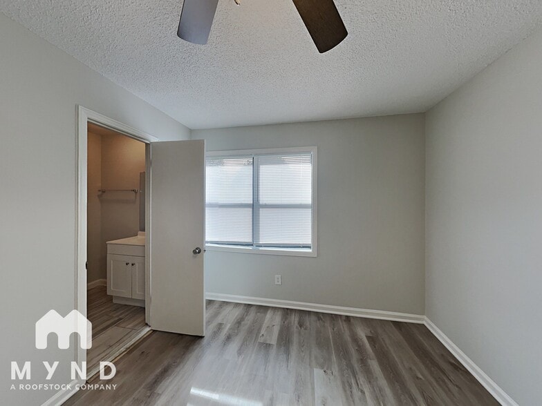 Building Photo - 4202 Knight Arnold Rd