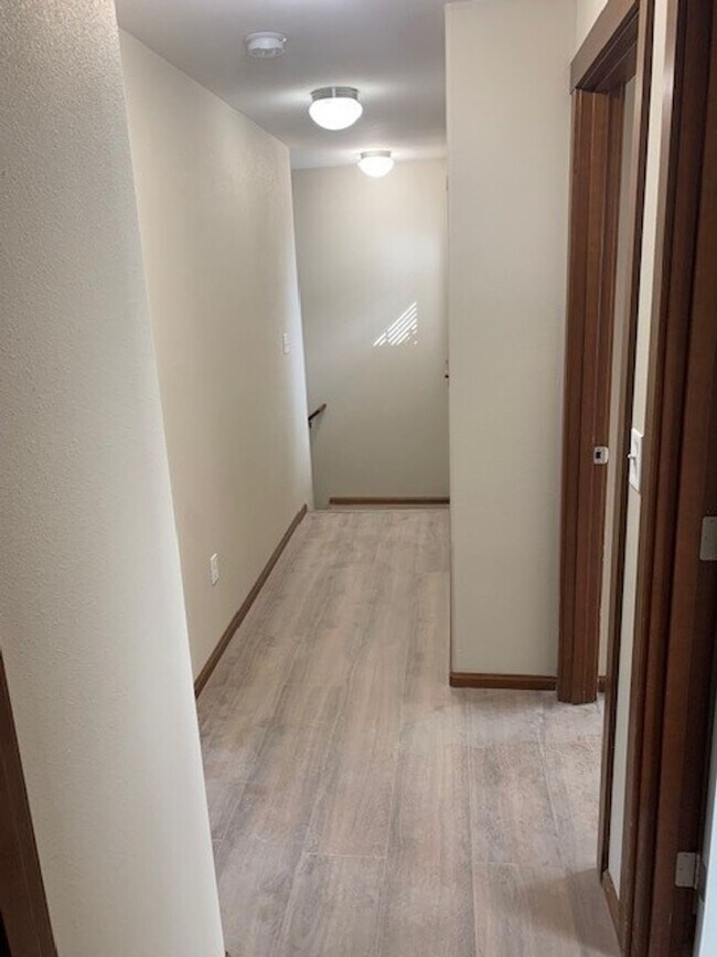 Building Photo - 3116086