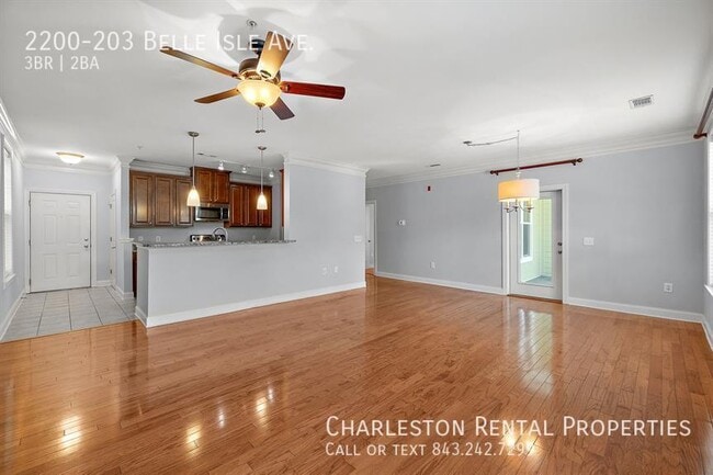 Building Photo - 2200 Belle Isle Ave