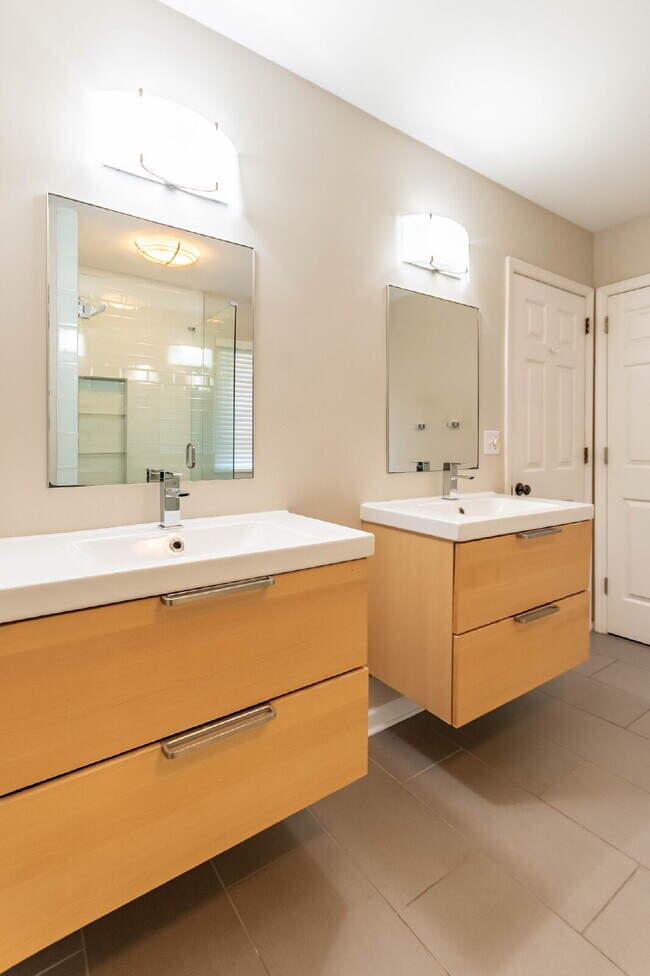 Building Photo - Beautiful home in Fieldstone Farms!