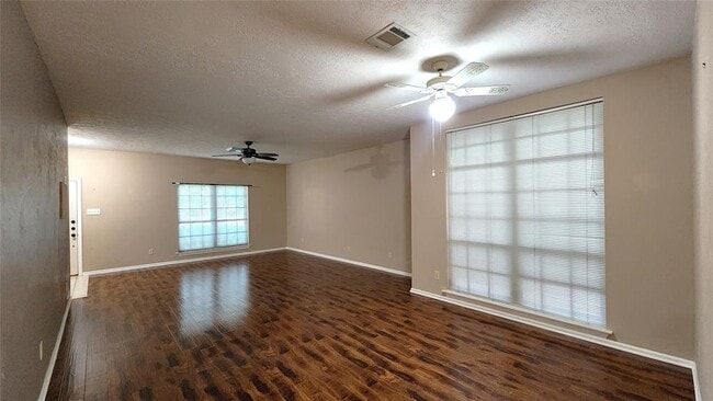 Building Photo - 4234 Heathfield Dr