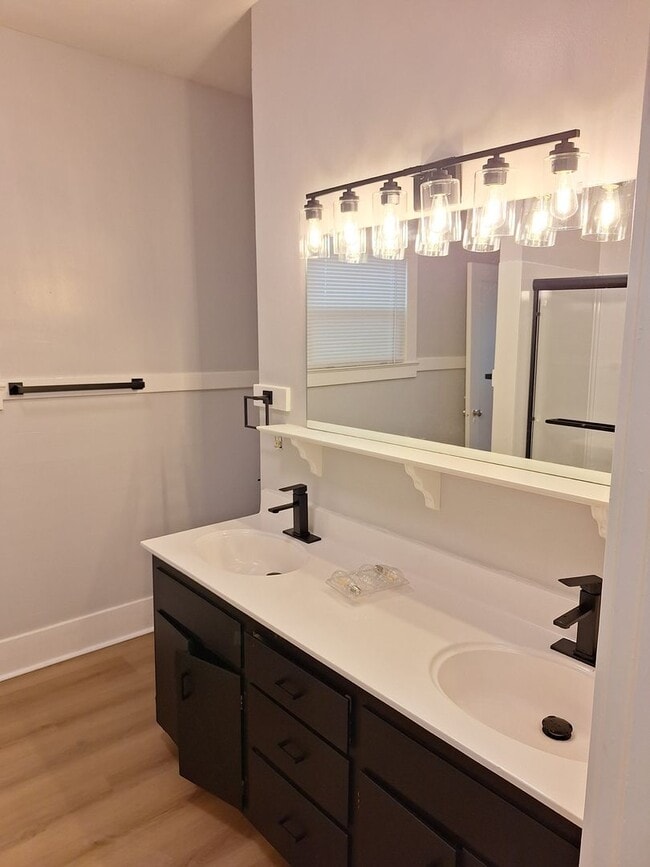 Building Photo - **Incredible 2 Bedroom, 1.5 Bath Home with a Fun Bonus Room!** Don’t miss out on this fantastic o...