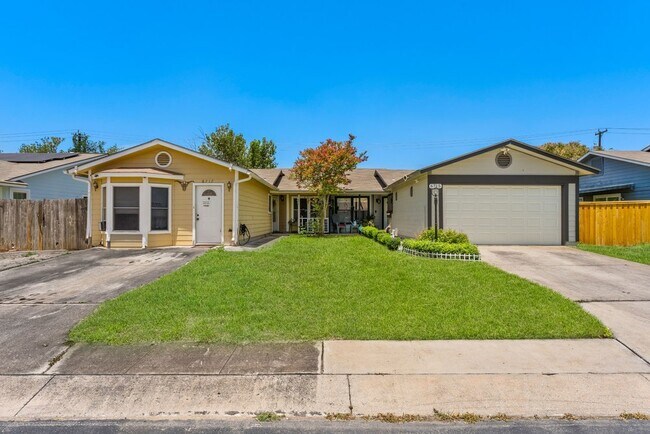 Building Photo - Charming 2-Bed Home with Garage, Fenced Yard & Private Patio in San Antonio – $1,350/mo