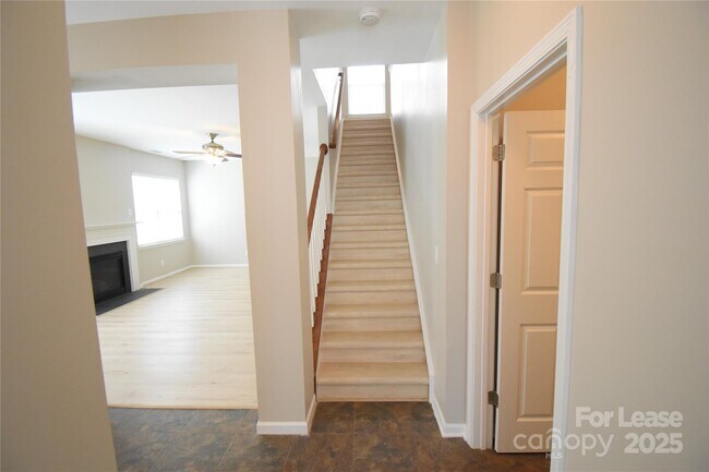 Building Photo - 3334 Crutchfield Pl