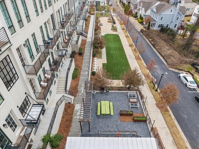 Building Photo - 1274 Longreen Ter NW