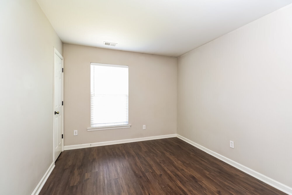 Building Photo - 2728 Wingdale Dr