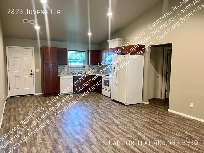 Building Photo - 2823 Juvene Cir