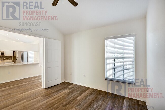 Building Photo - 4220 Players Pl