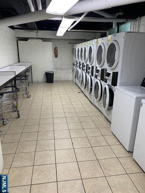 Building Photo - 1450 Palisade Ave