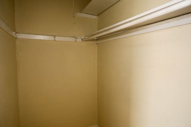 Building Photo - 539 W Arlington Pl