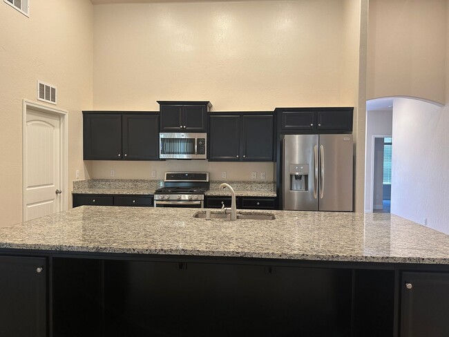 Building Photo - Must see this immaculate home!!!