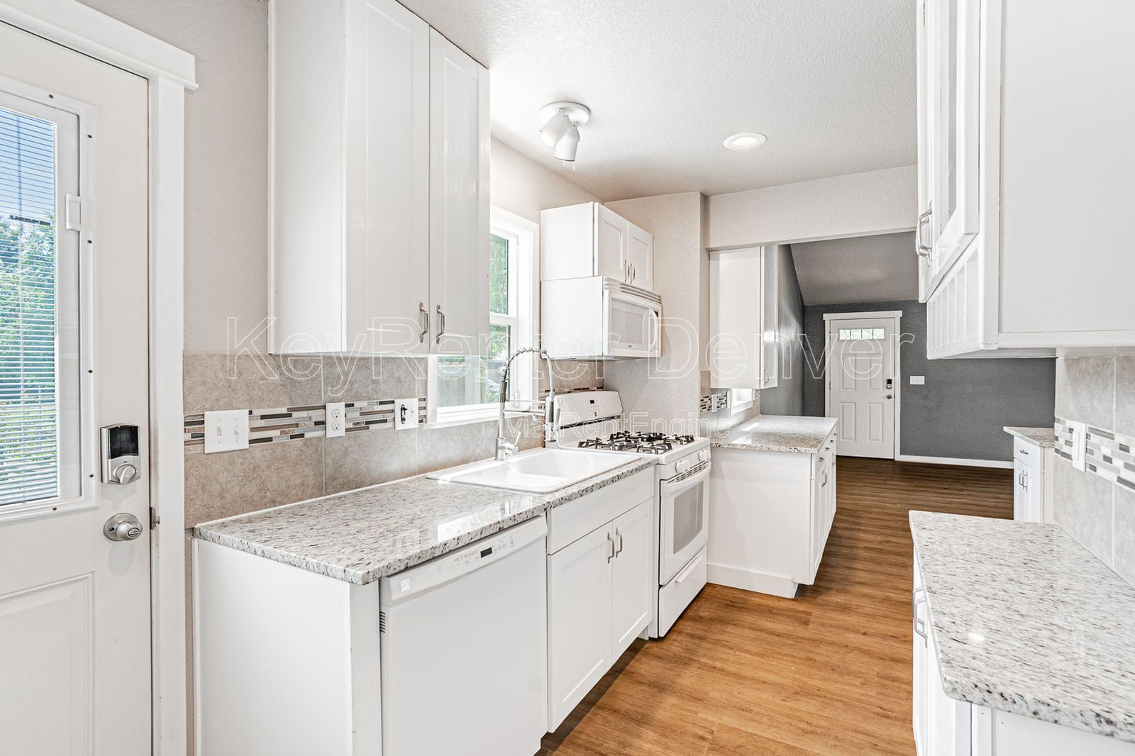 Building Photo - 6405 W Jefferson Pl