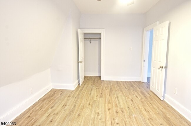 Building Photo - 1076 Fulton St