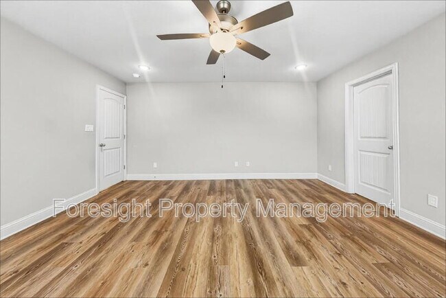 Building Photo - 2816 Orchid Dr