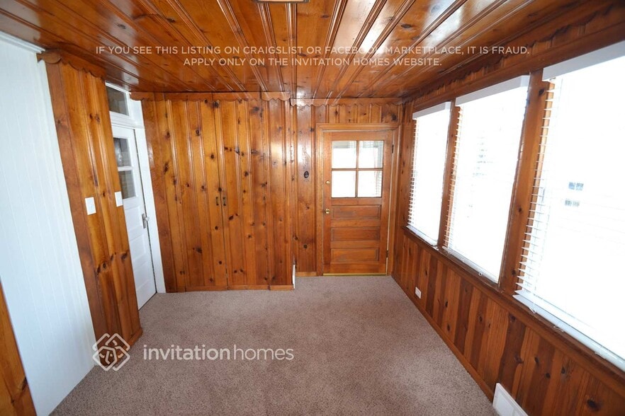 Building Photo - 5458 N Marmora Ave