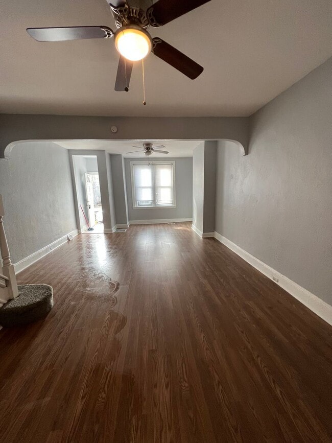 Building Photo - 4BR House Available for Rent!