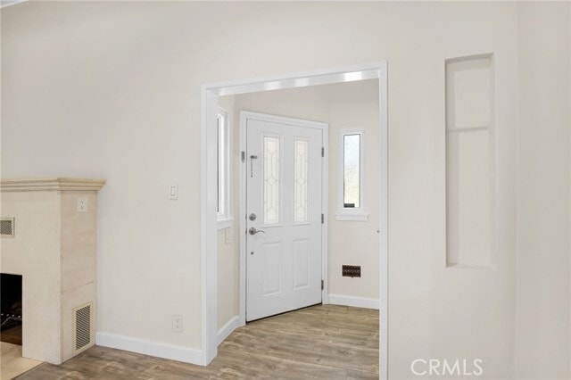 Building Photo - 1635 Grandview Ave