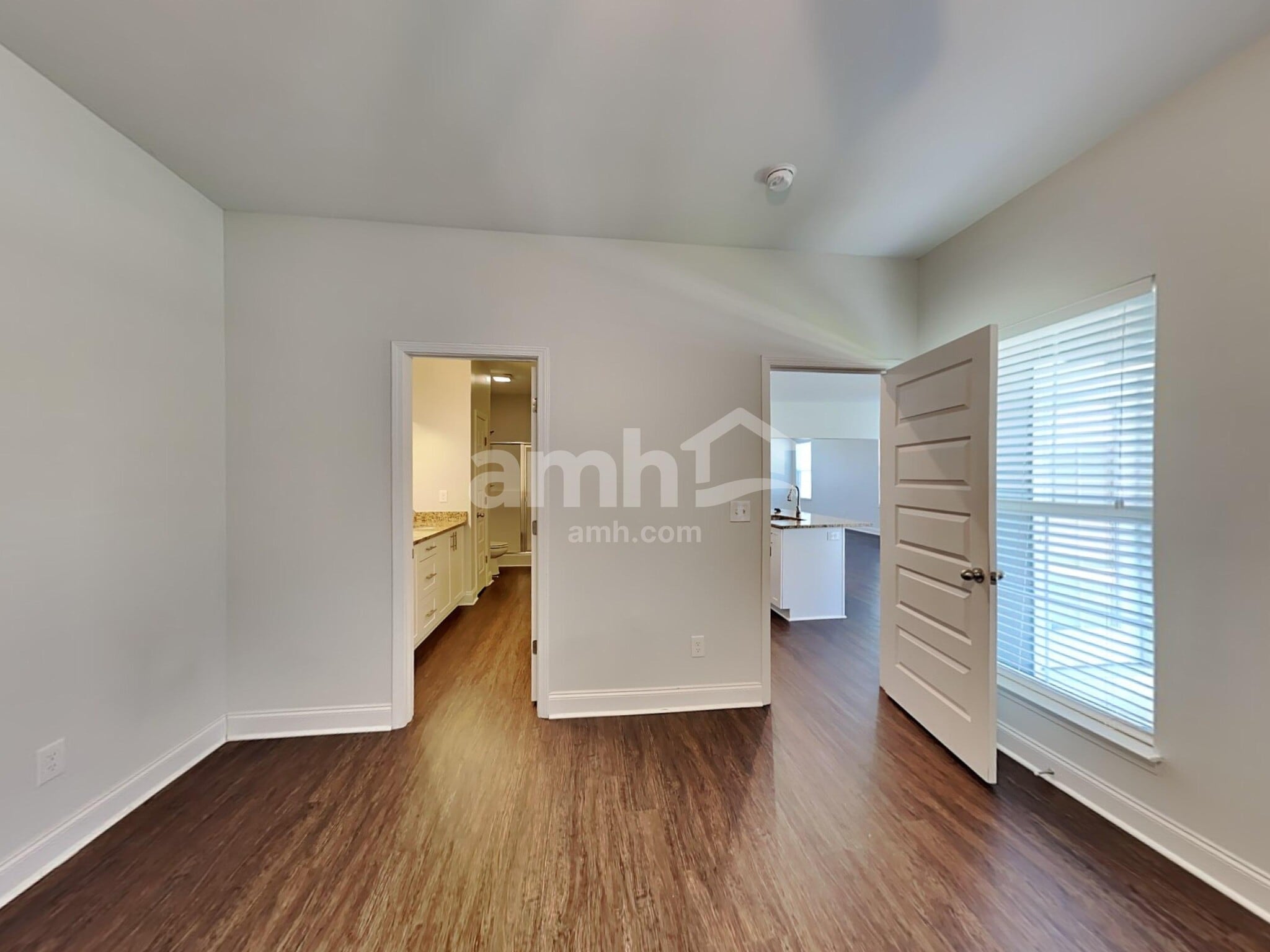 Building Photo - 5534 Central Grove Square