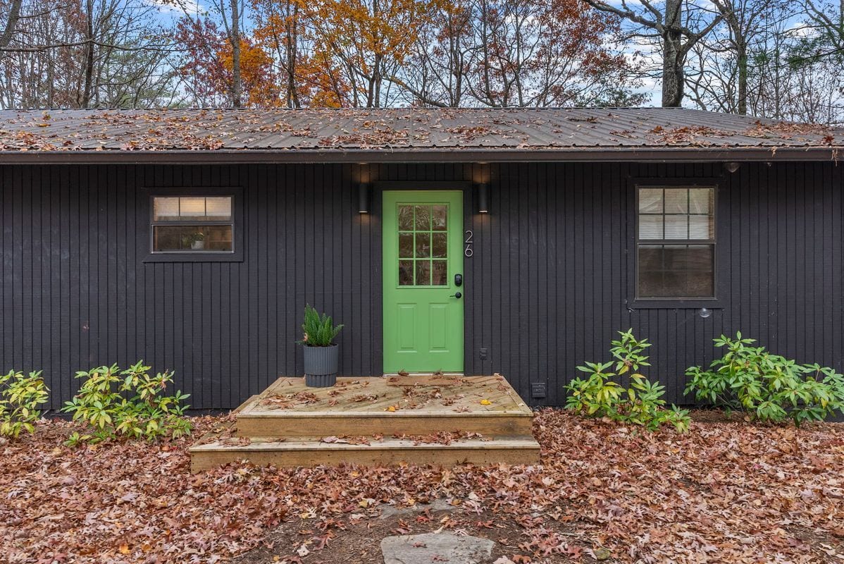 Building Photo - 26 One Blf Ln