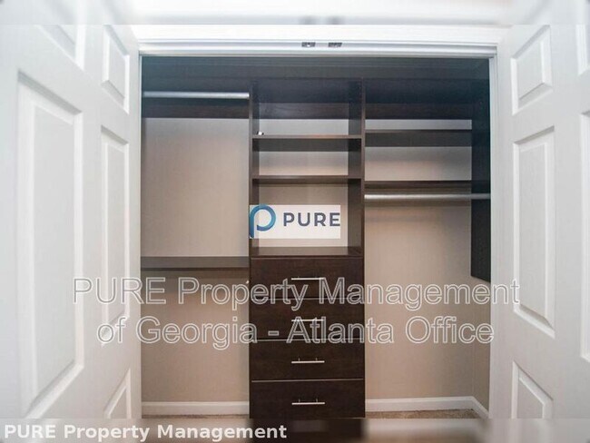 Building Photo - 3729 Wavetree Pass NW