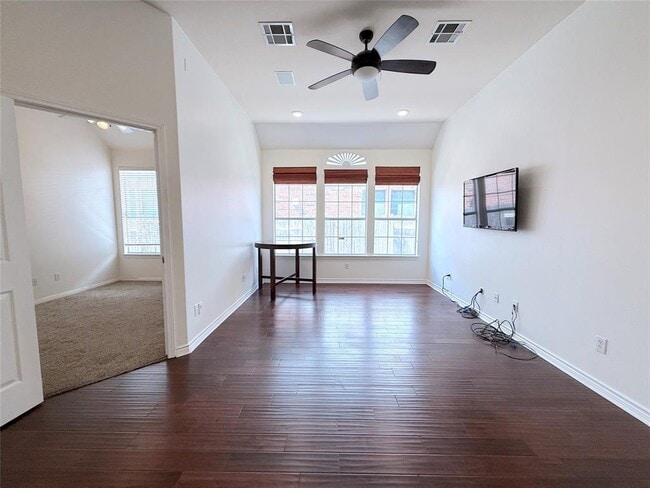 Building Photo - 14936 Thatcher Dr